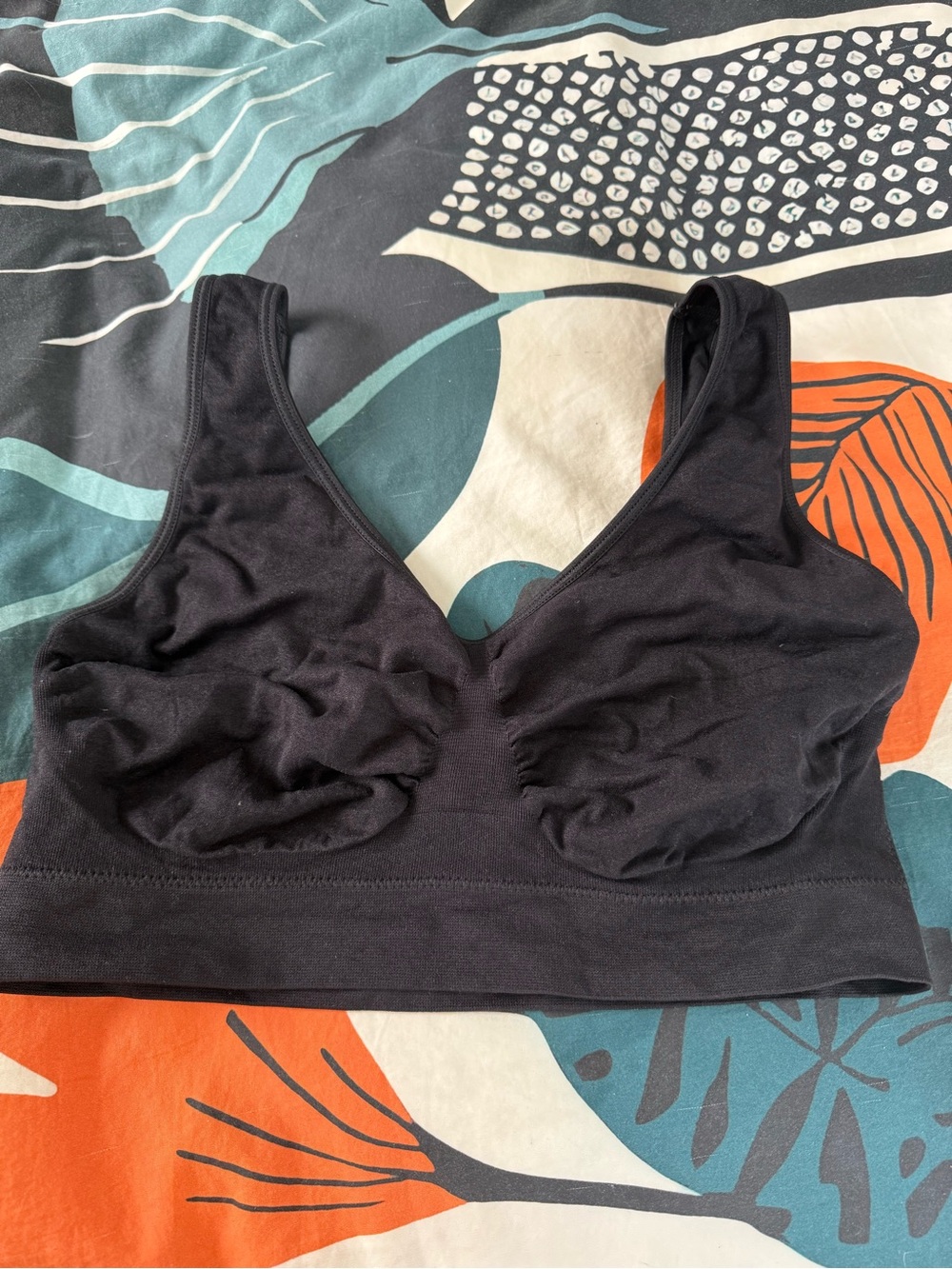 Wireless Black Seamless Sports Bralette